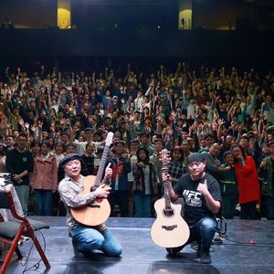 偷拍大白天夫妻性对白
